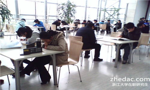 在哪可以查詢浙江大學在職研究生招生信息?